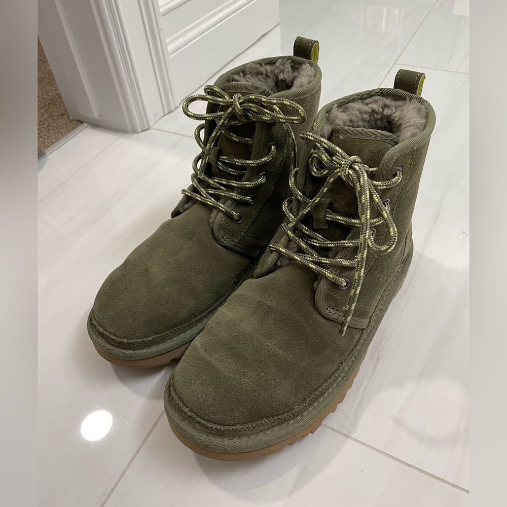 Like new green Ugg boots